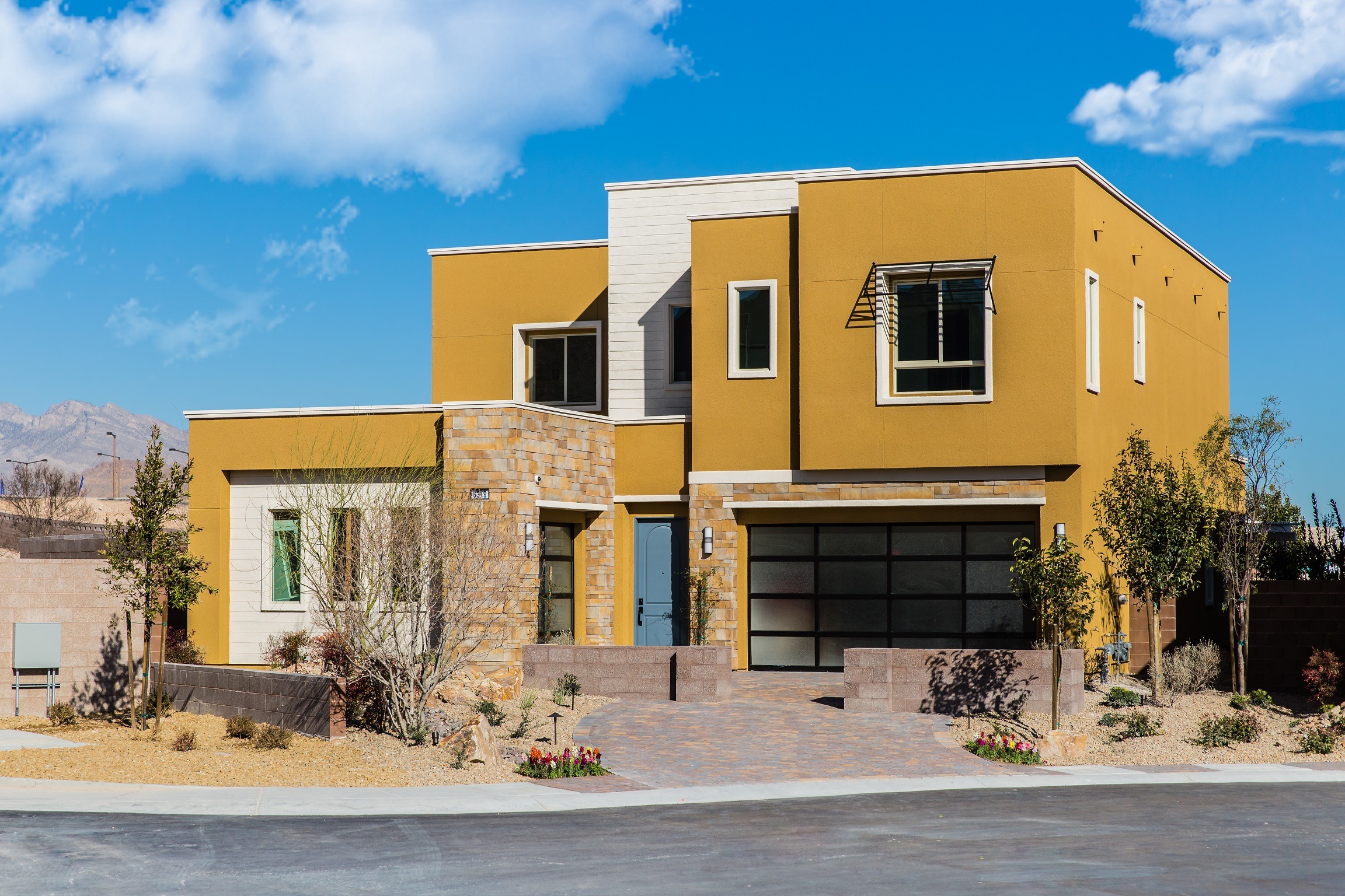 Woodside Homes Offers Two Neighborhoods in Summerlin Skystone in The