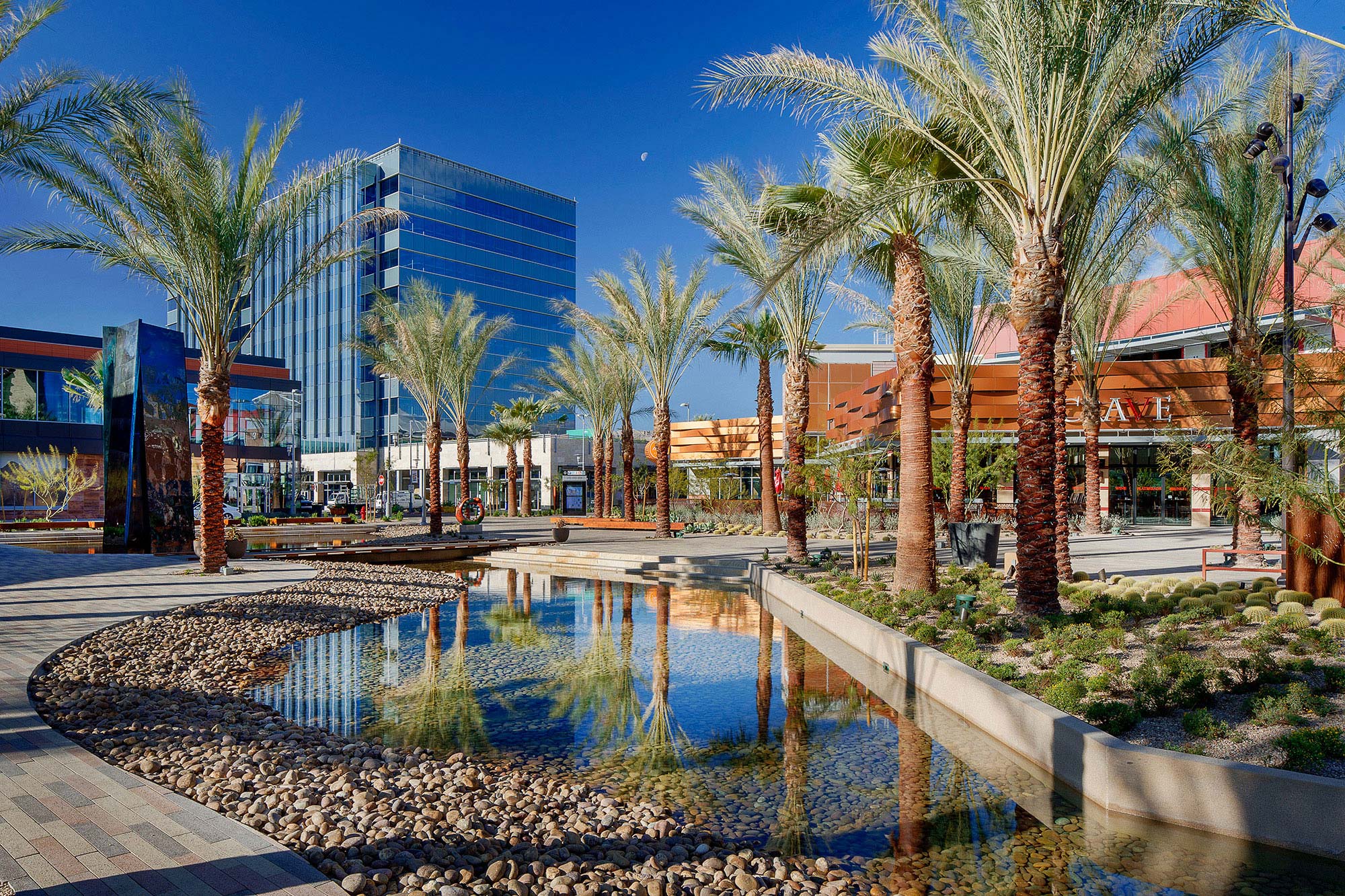 Dining Arroyo at Downtown Summerlin