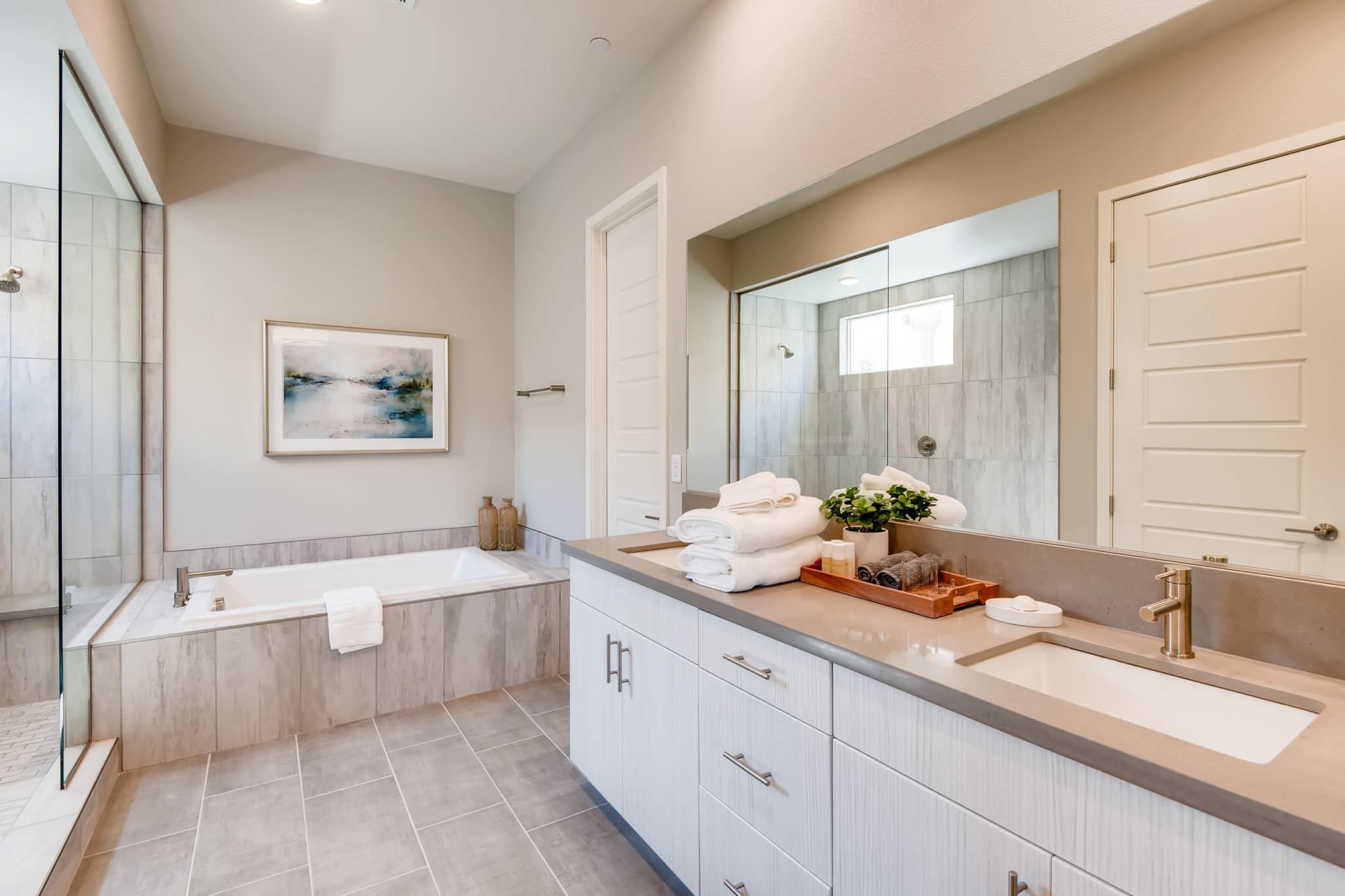 Master Bath in Radiant in Luxe Collection in Trilogy by Shea Homes in South Square in Summerlin
