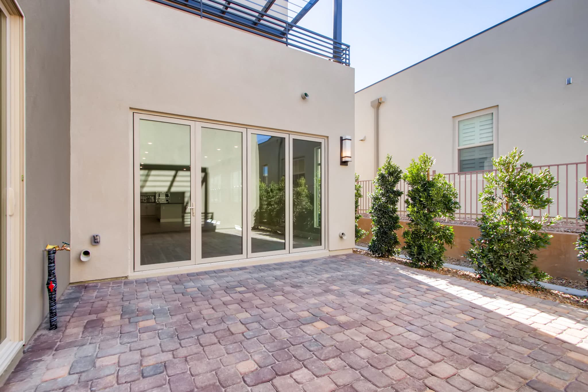 Courtyard in Luster in Luxe Collectionn in Trilogy by Shea Homes in South Square in Summerlin