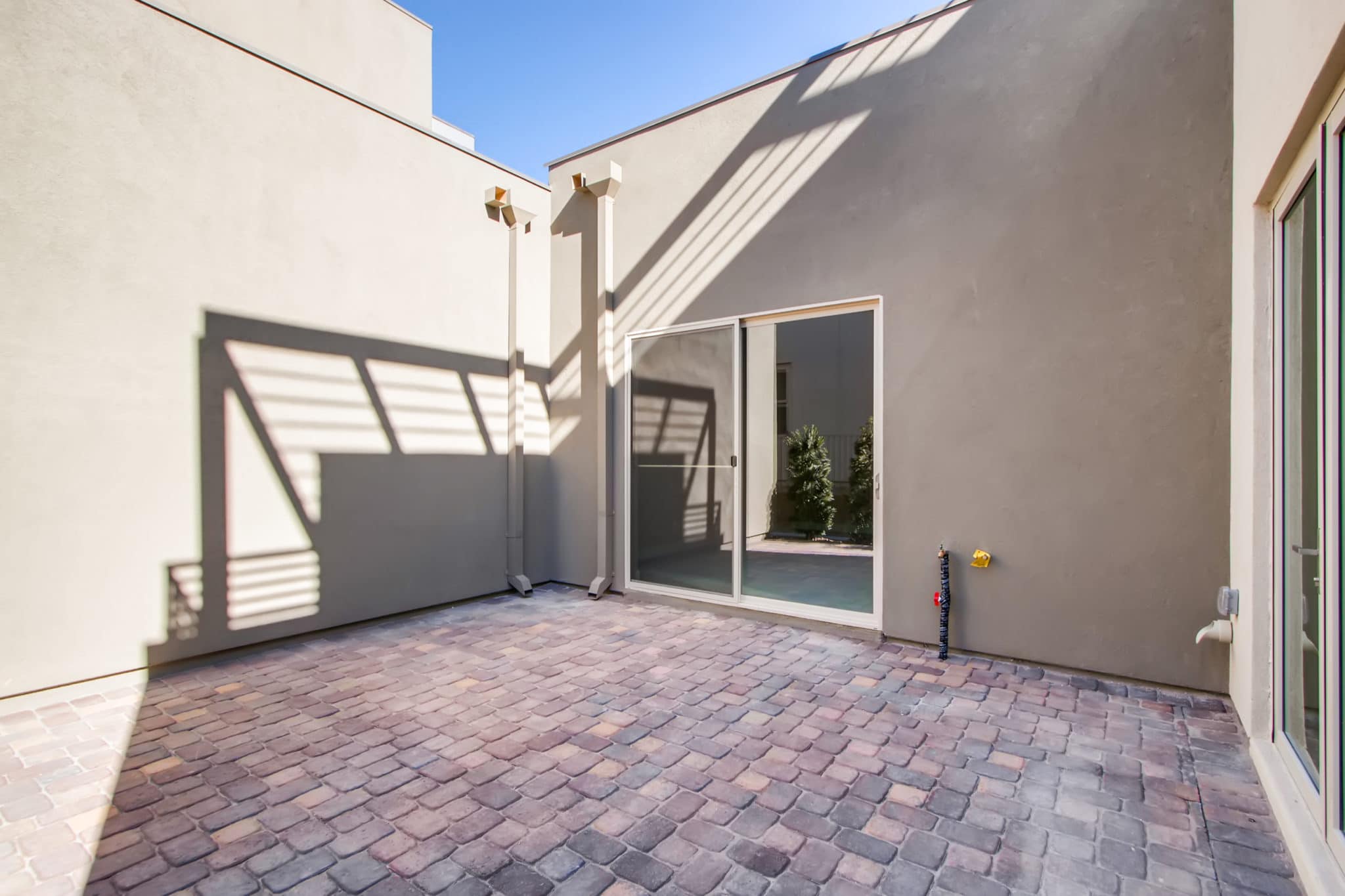 Courtyard in Luster in Luxe Collectionn in Trilogy by Shea Homes in South Square in Summerlin