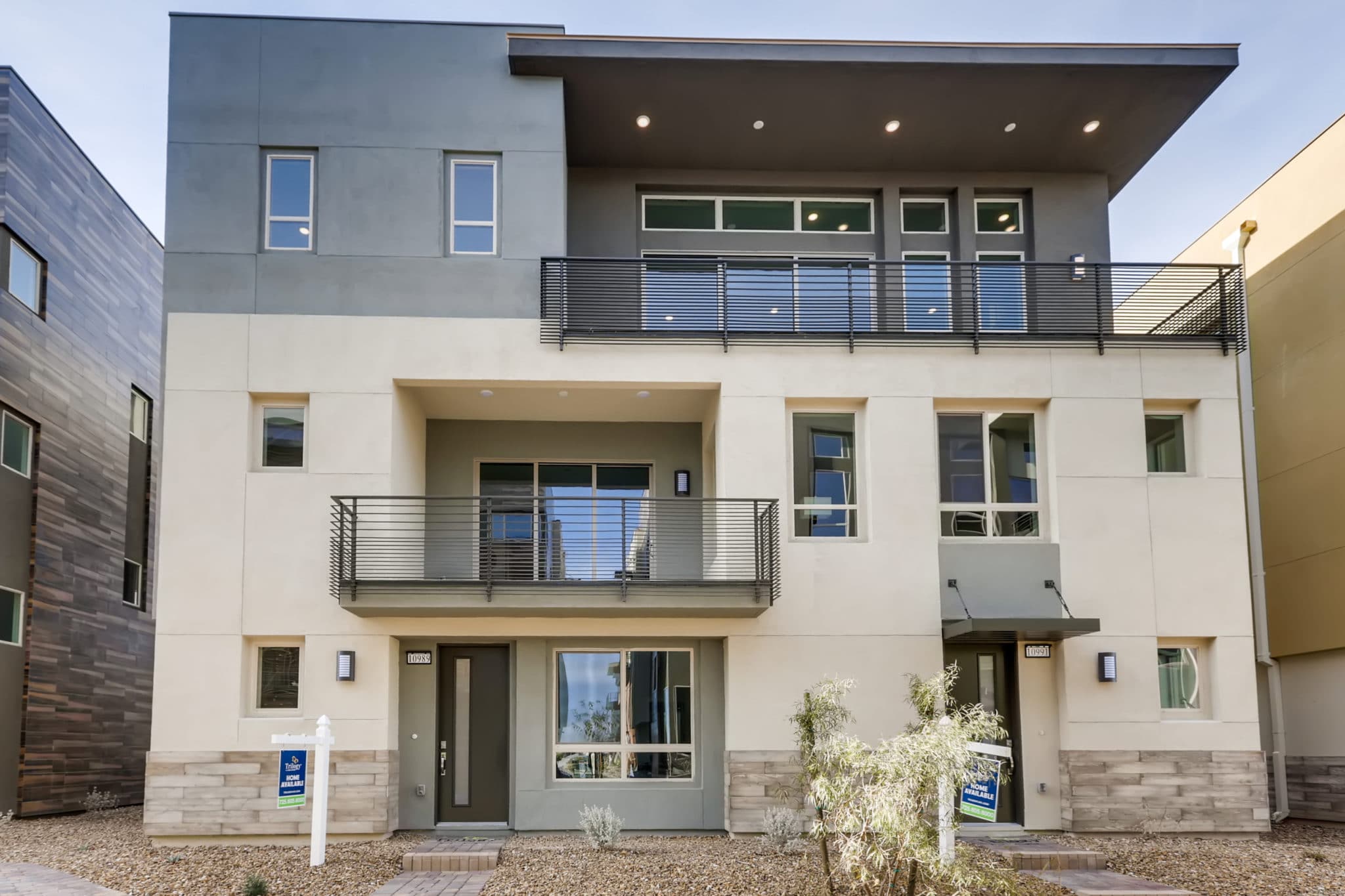 Front Elevation of Summit in Modern Collection in Trilogy by Shea Homes in South Square in Summerlin