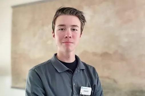 Travis Meyer Headshot