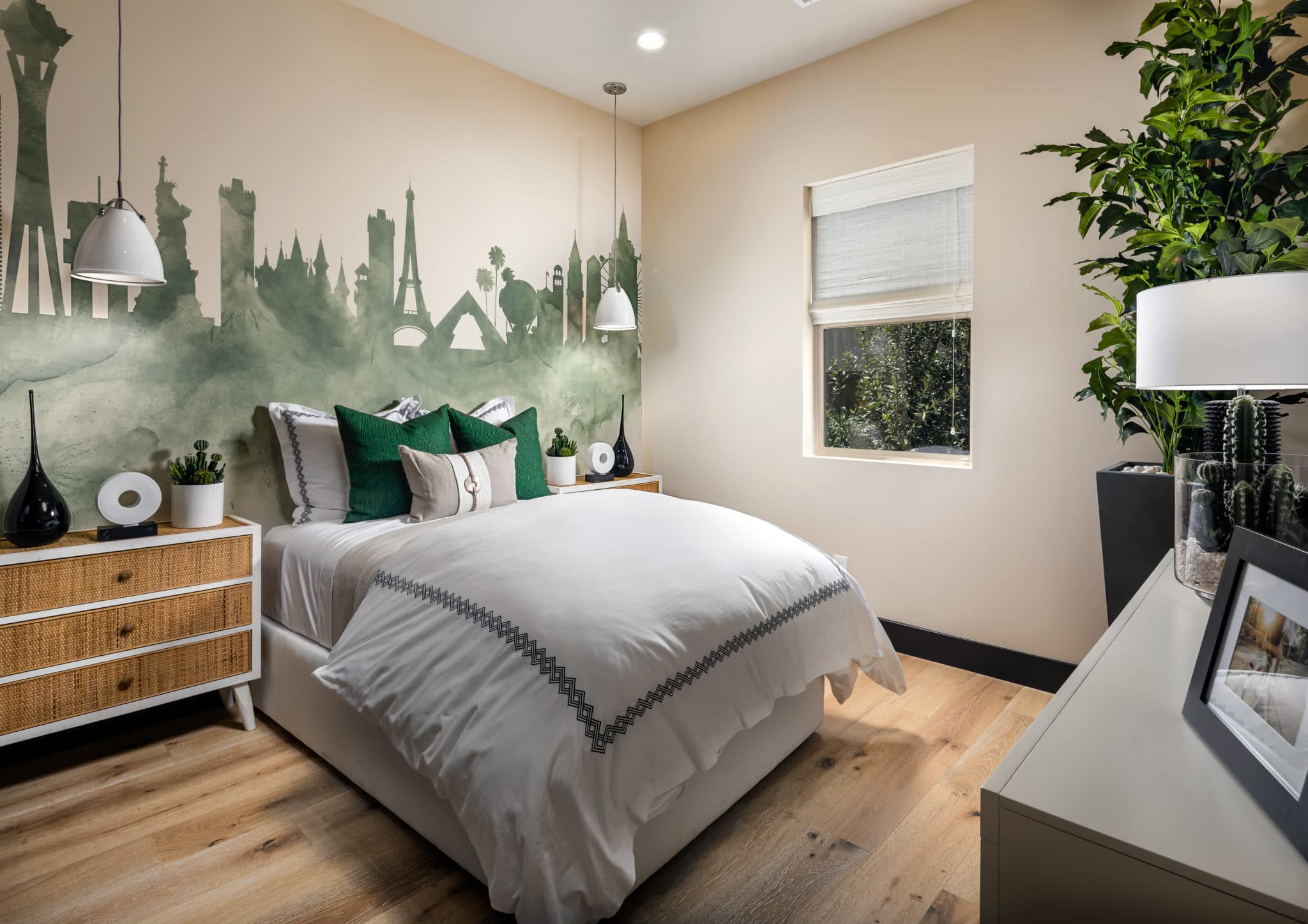 Gen Suite Bedroom of Torre Elite model at Acadia Ridge by Toll Brothers