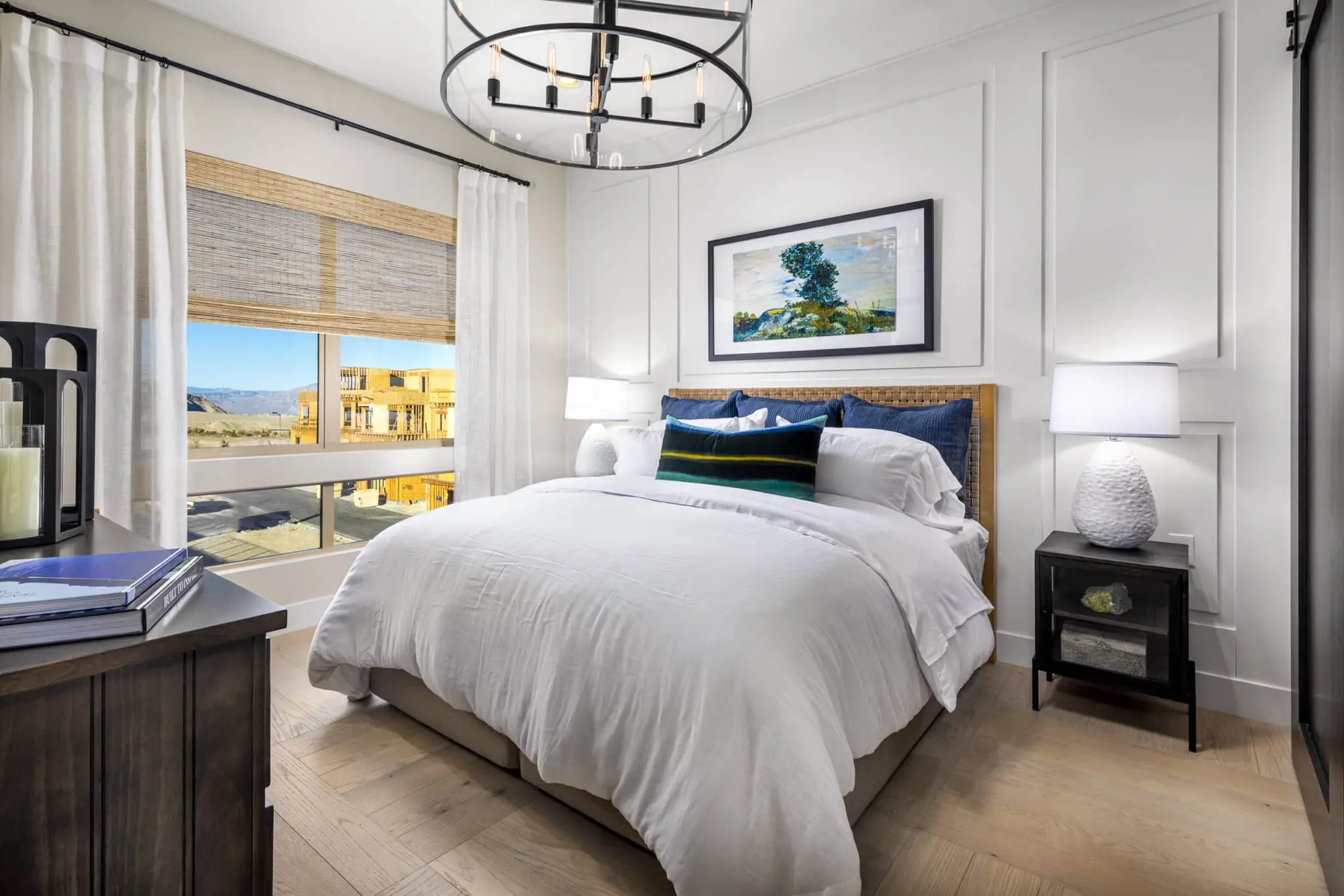 08_Codrillera_Casella_Primary-Bedroom-2048×1366