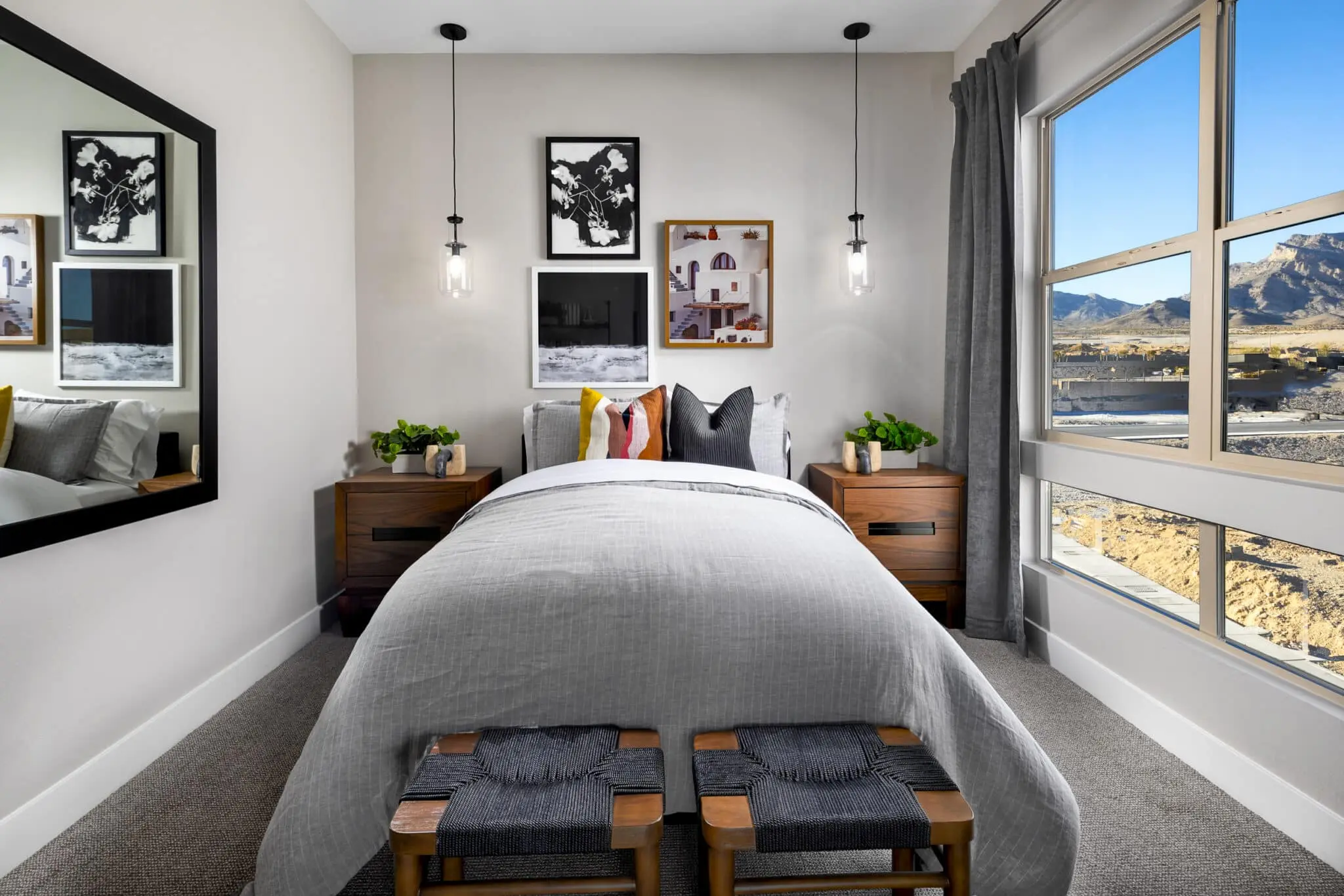 12_Codrillera_Luciana_Secondary-Bedroom-2048×1366