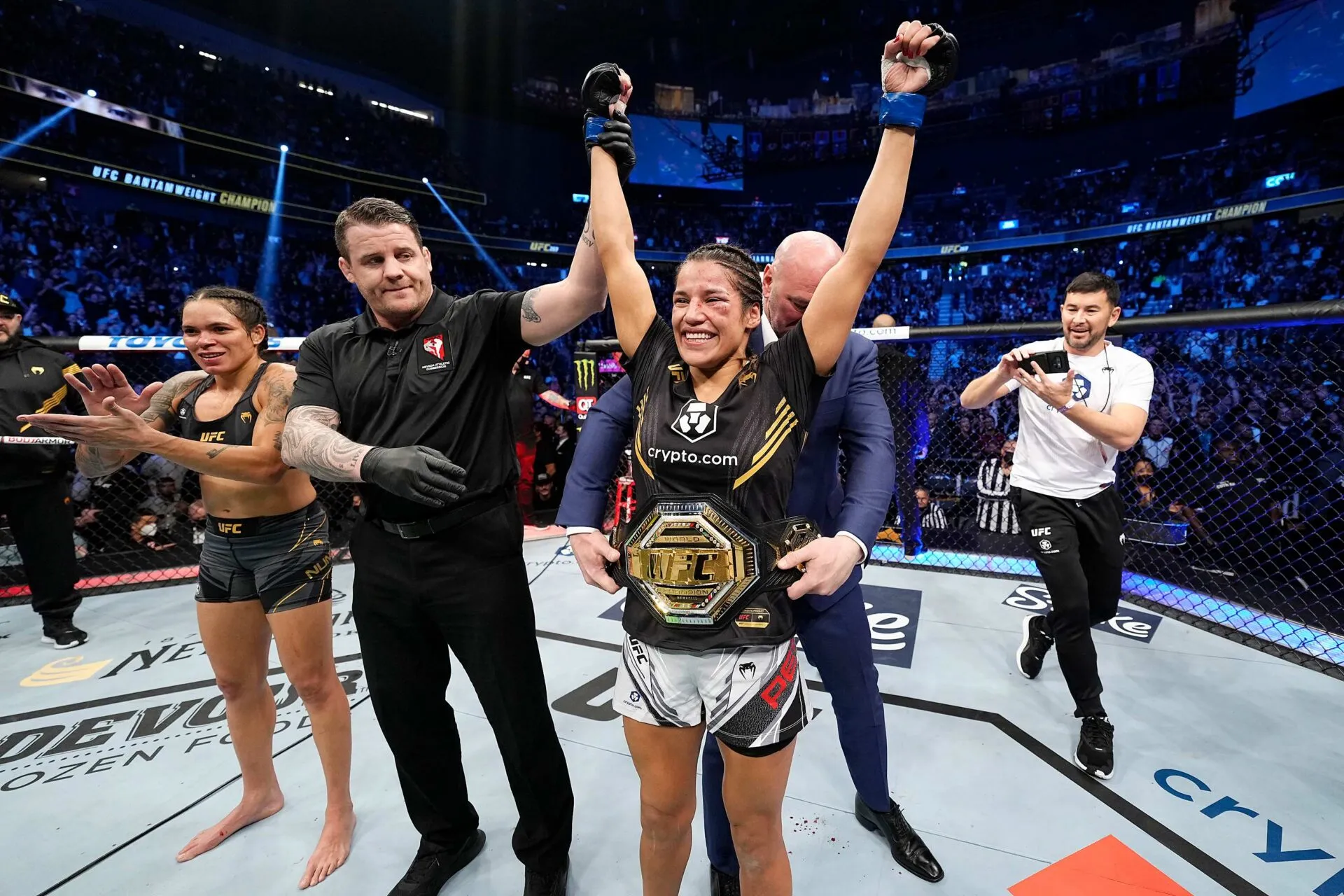 Julianna Pena UFC Bantamweight Champion 