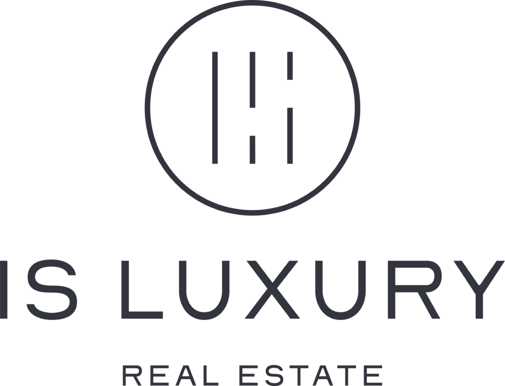 IS Luxury Logo