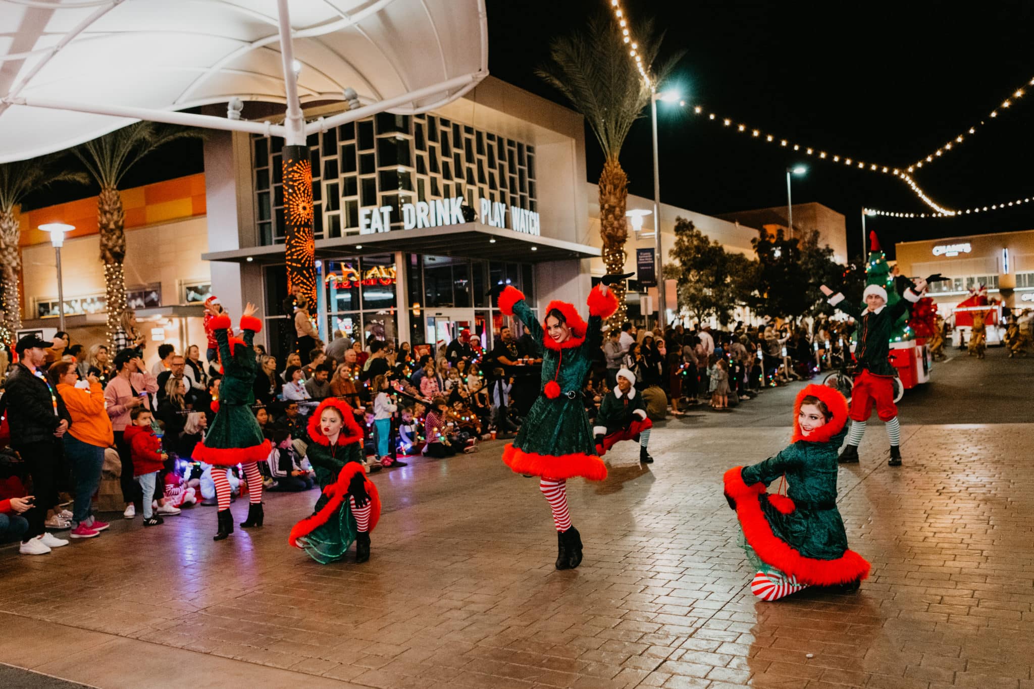 Downtown Summerlin Kicks Off Holiday Season with Annual Holiday Parade