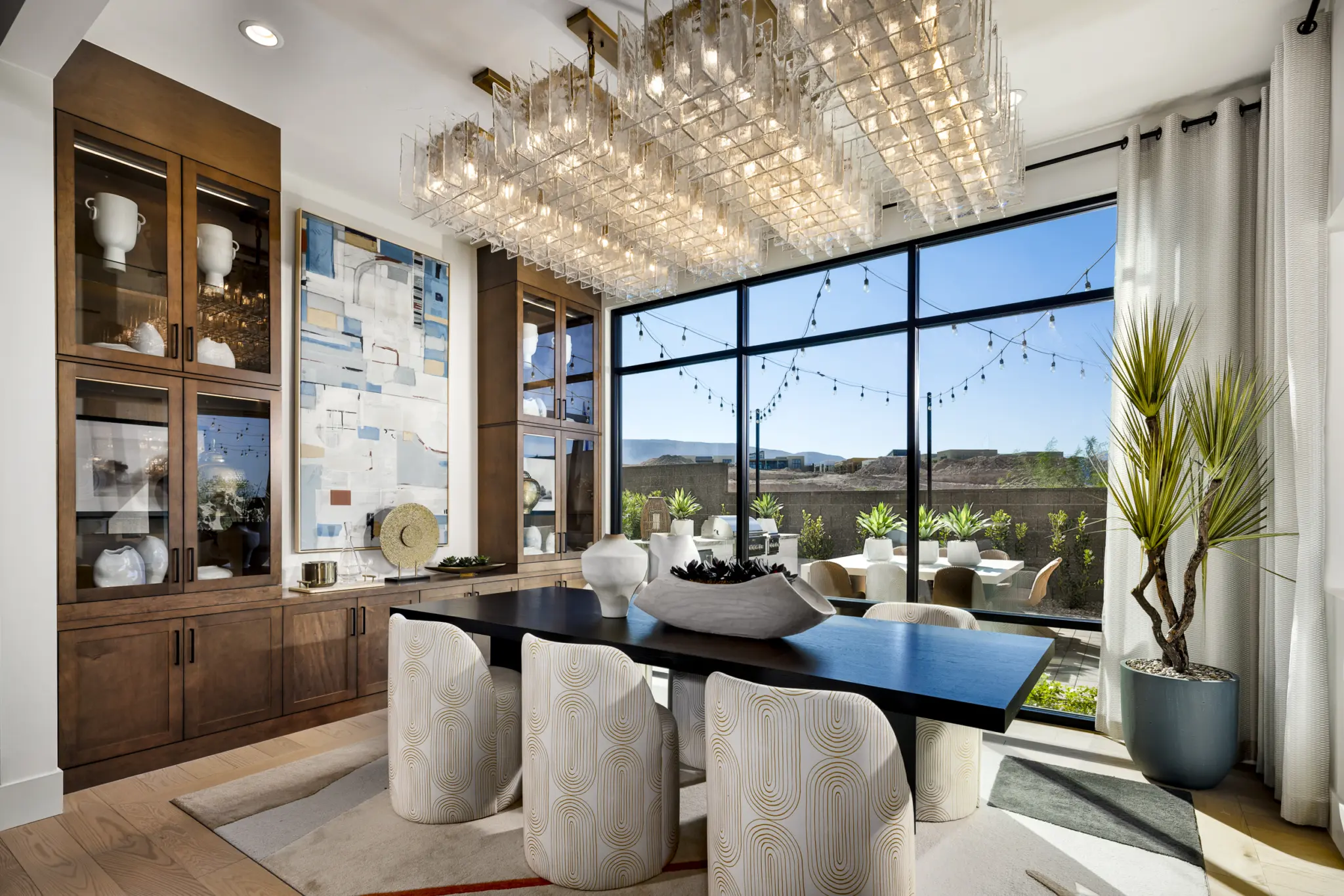10_Ascension-Crestline_Rosecrest-Desert_Dining-Room-2048×1366