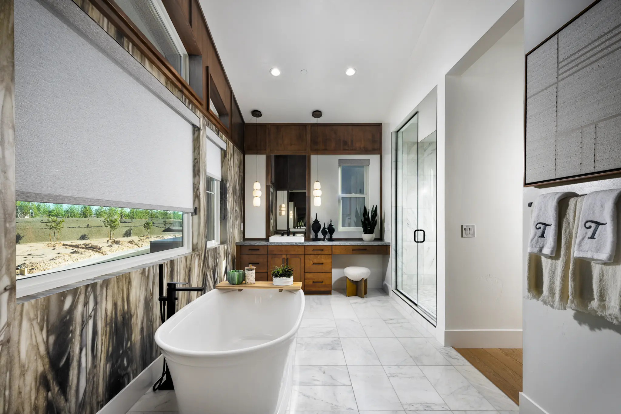 17_Ascension-Crestline_Rosecrest-Desert_Primary-Bath-2048×1366