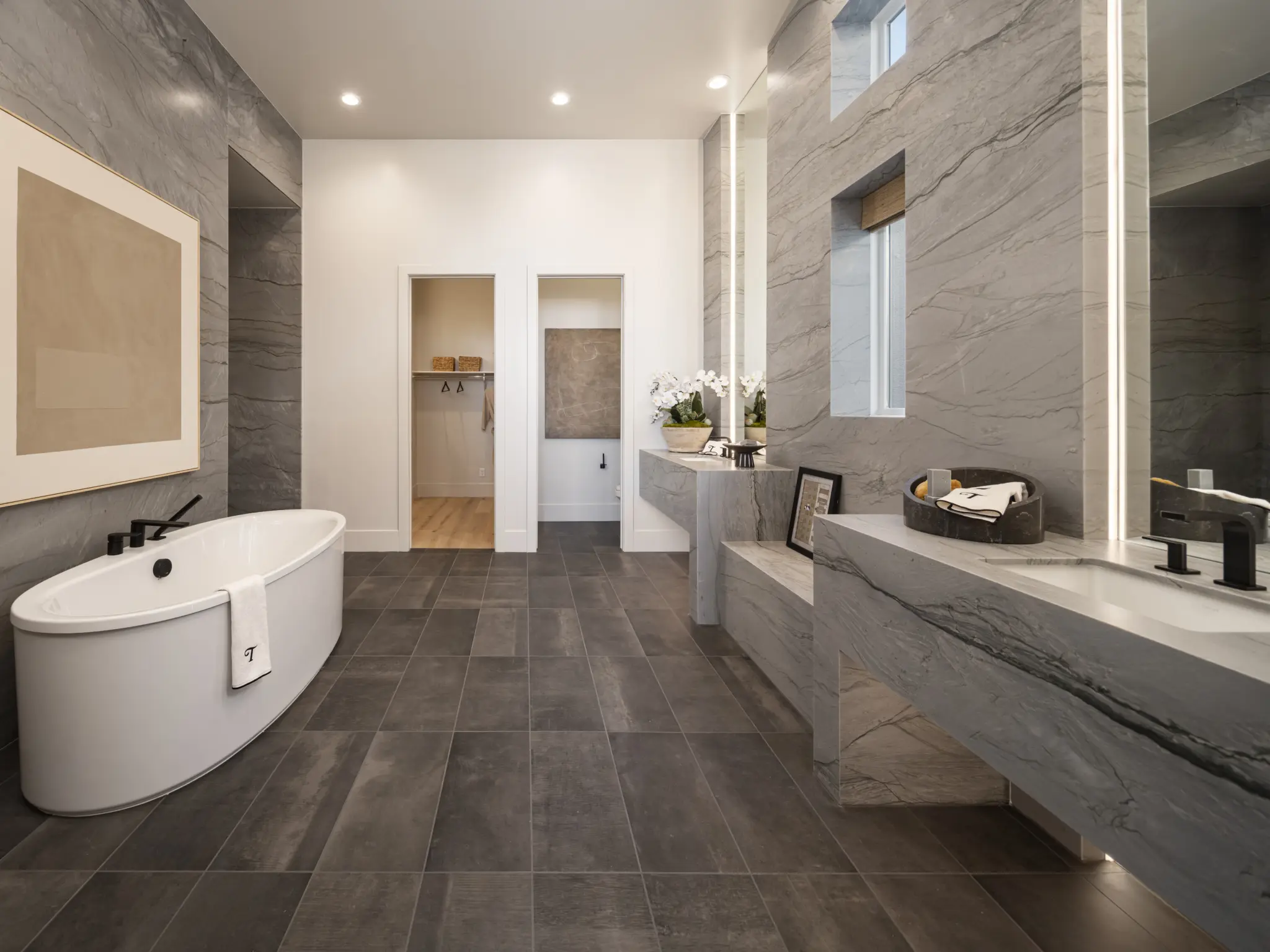 Glenrock_GreyCrest_PrimaryBath_7736-2048×1536