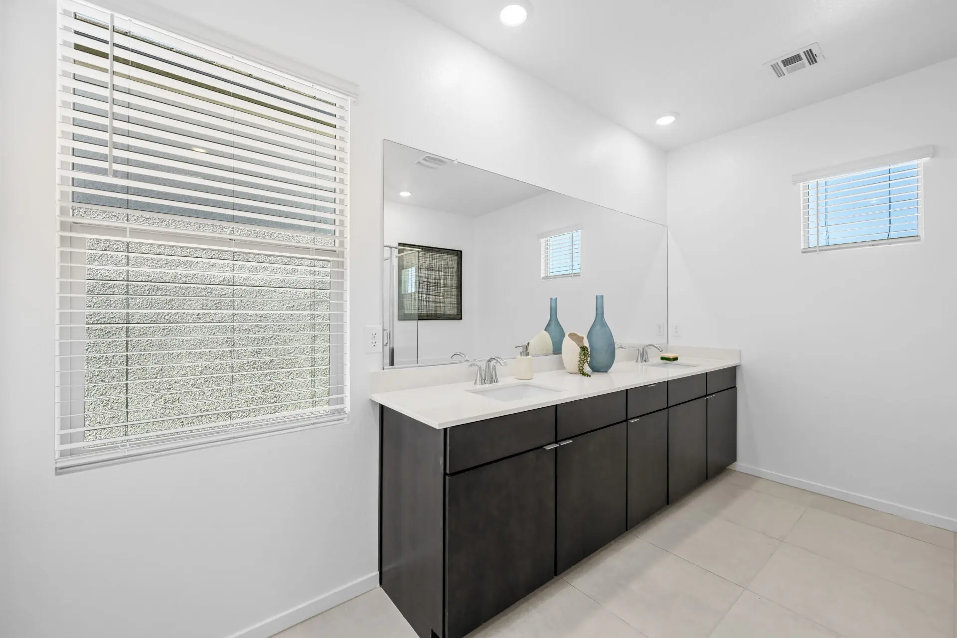 NEV_Sandpiper_Summerlin_Pic_Jan_Owners_Bath_1of3_F2