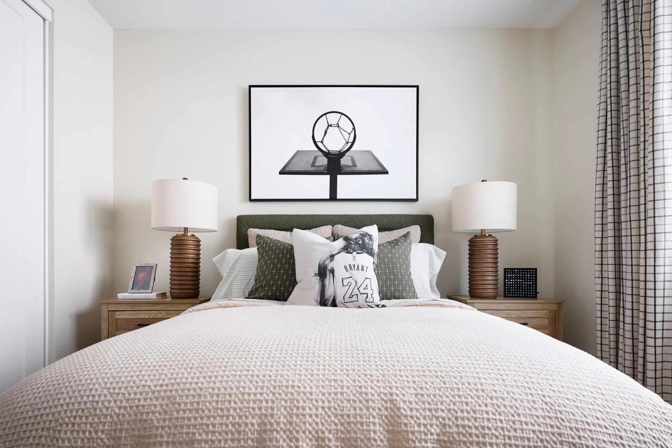 Bedroom of Plan 3 – Collection 1 at Aberdeen by Tri Pointe Homes Bedroom of Plan 3 - Collection 1 at Aberdeen by Tri Pointe Homes