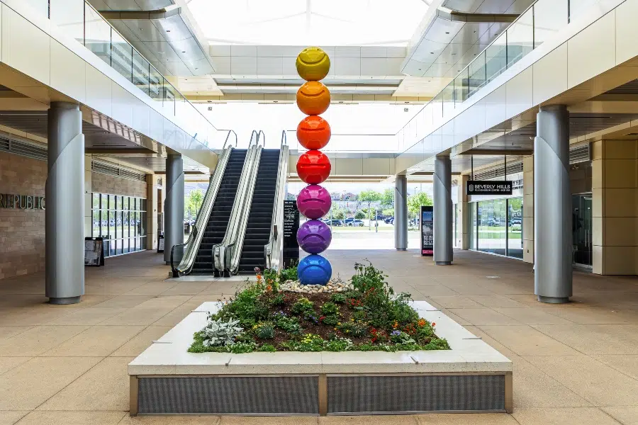 Downtown-Summerlin-Mood-Statue-6-2 Tony Tasset Mood Sculpture