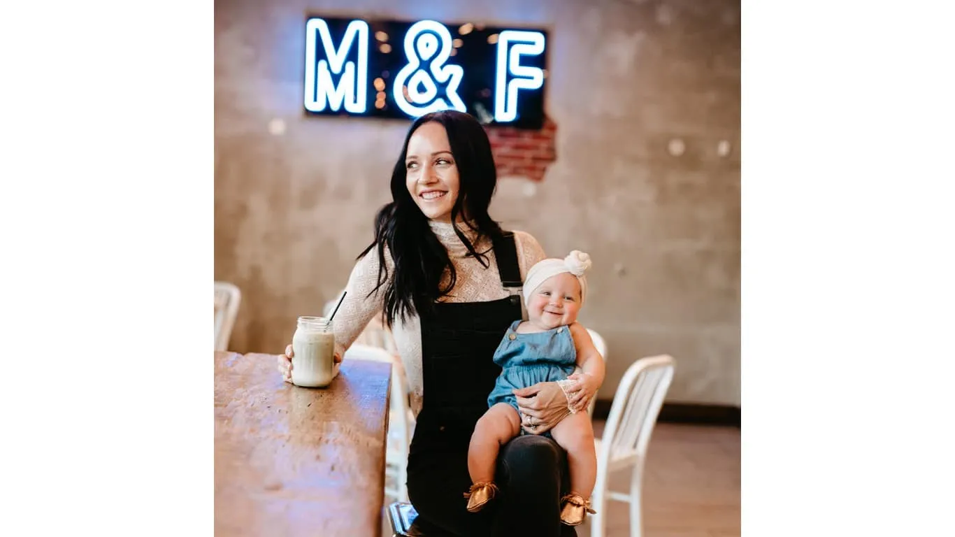 Blogger at Makers and Finders at Downtown Summerlin